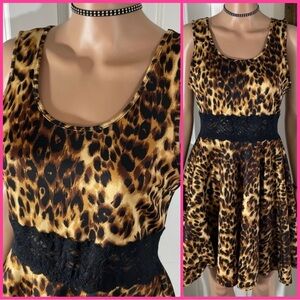 Beautiful Cheetah Print Sleeveless Dress With Black Lace - Size: L